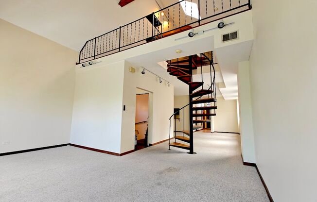 856 N May