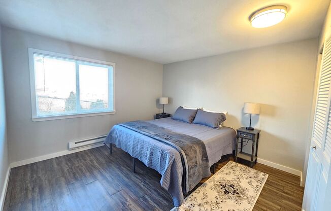 2 beds, 1 bath, 850 sqft, $1,295, Unit 109