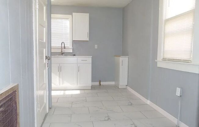 Rent reduced & Move-in Special! 1/2 off first month's rent!