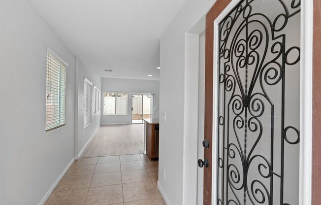 UPGRADED 3 BED 2.5 BATH IN SOUTHWEST- DOWNSTAIRS BED/BATH