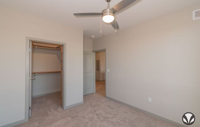 1 bed, 1 bath, 728 sqft, $1,295, Unit YH-2015