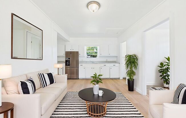 AFFORDABLE DUPLEX IN RAYNE!