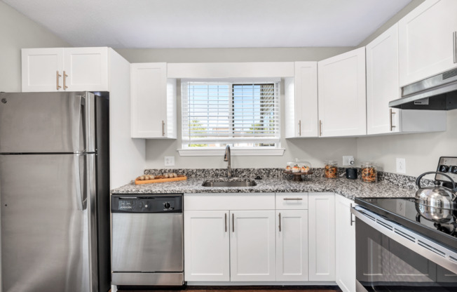 2 beds, 1 bath, 1,024 sqft, $2,245, Unit 10-19