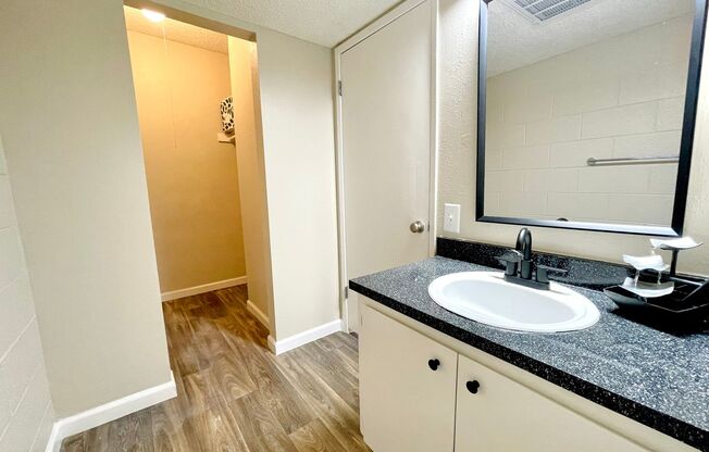 Studio, 1 bath, 480 sqft, $850