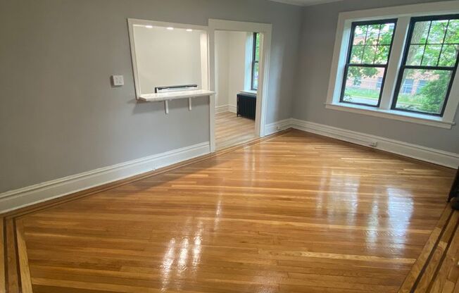 1 bed, 1 bath, 700 sqft, $2,350, Unit A05