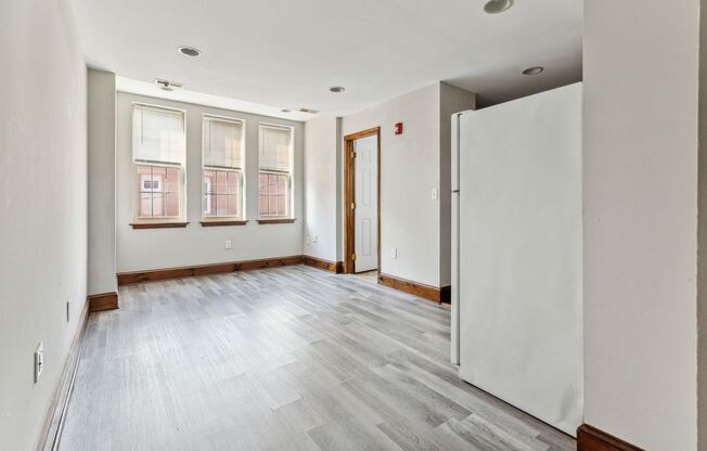 1 bed, 1 bath, 450 sqft, $900, Unit C402