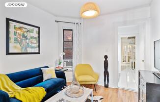 228 W 16 ST