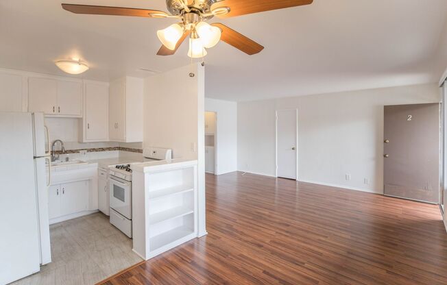 5319 Inglewood Blvd.