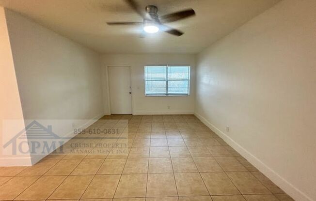 1 bed, 1 bath, 744 sqft, $1,725, Unit 38