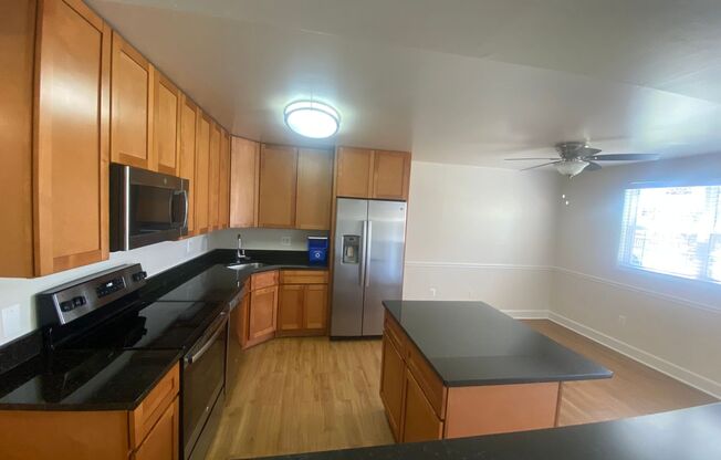 2 beds, 1 bath, 863 sqft, $2,100, Unit 5345 #2