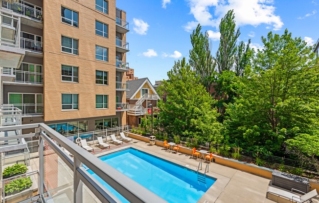 Apartments in Downtown Madison, Wisconsin. Domain Apartments offers luxury studio, 1 bedroom, 1 bedroom + Den, and 2 bedroom apartments.