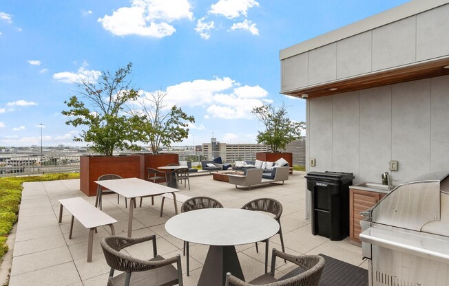 1 bed, 1 bath, 651 sqft, $2,850, Unit 401R