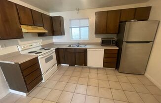 3 beds, 1 bath, $1,550