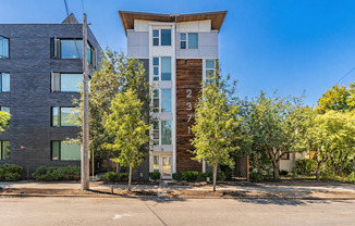 2371 Franklin Apartments in Eastlake