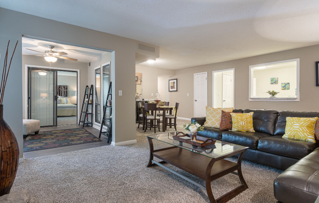 2 beds, 2 baths, 1,456 sqft, $1,500, Unit 1907