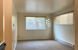 2 beds, 1 bath, 700 sqft, $2,200