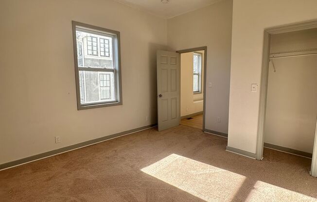 1 bed, 1 bath, $1,350, Unit APARTMENT 3