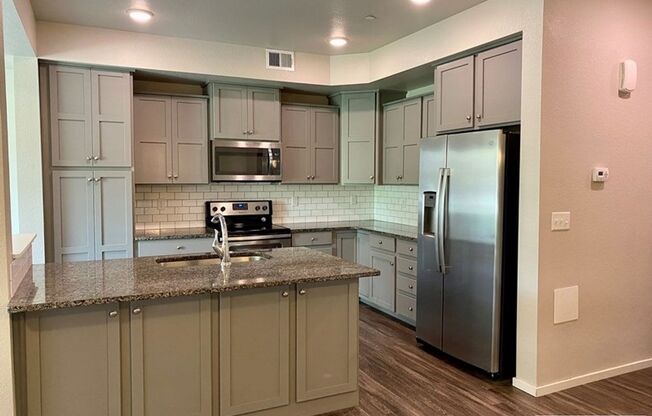 Lovely Newer Townhouse