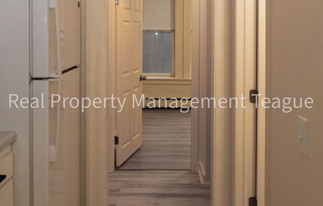 2 beds, 1 bath, $1,350, Unit Apt 2