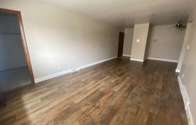 1 bed, 1 bath, $995, Unit 9