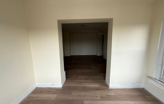 2 beds, 2 baths, 1,772 sqft, $2,200, Unit Old King Edward 61