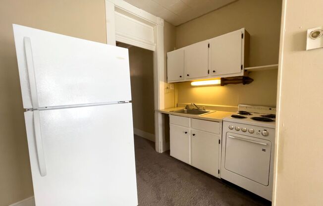 1 bed, 1 bath, 461 sqft, $645, Unit 216C