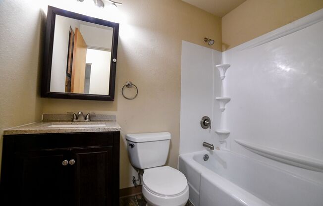 1 bed, 1 bath, 575 sqft, $895, Unit 203