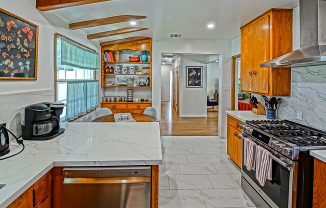 FULLY FURNISHED, CHARMING & BRIGHT, HILLSIDE HOME CLOSE TO WHITE POINT PARK & COASTLINE W/ OCEAN VIEWS, 2-CAR GARAGE & LOTS OF OUTDOOR SPACE CLOSE TO SHOPPING, RESTAURANTS!
