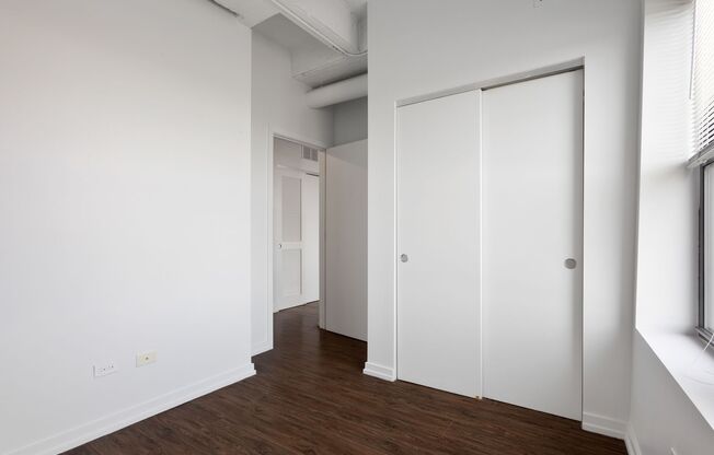 2 beds, 1 bath, 451 sqft, $2,300, Unit 811