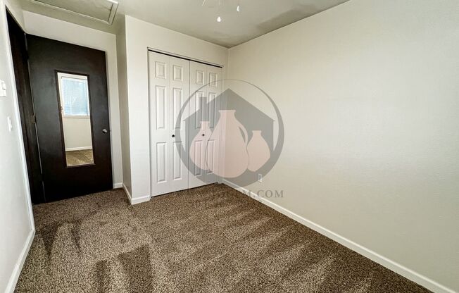 2 beds, 1 bath, 844 sqft, $1,575, Unit 3256