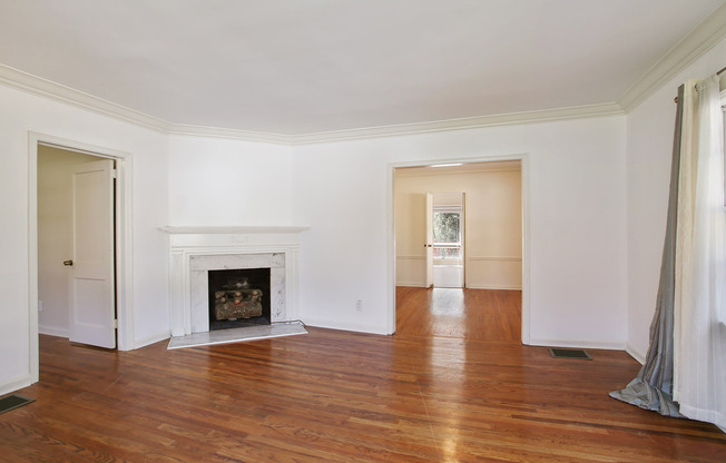 18 LEATHERS CIR NW