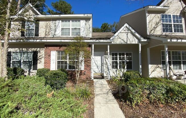 8160 SHADOW OAK DR