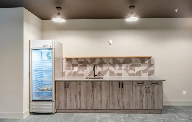 2 beds, 2 baths, $1,795, Unit 2 Bedroom