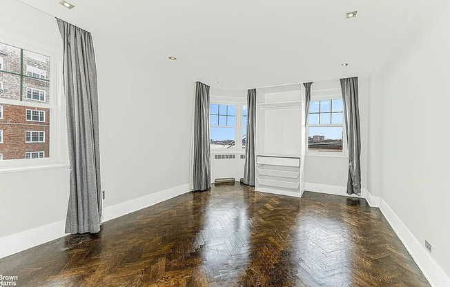 180 CABRINI BLVD