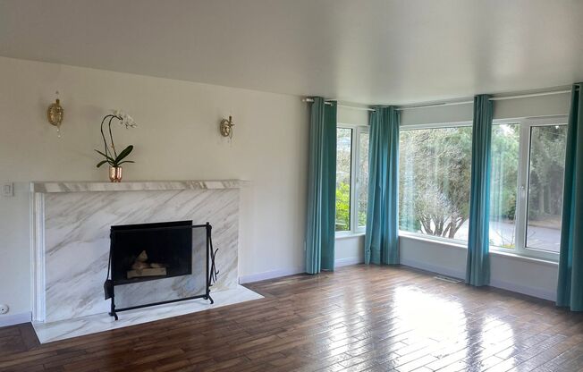 Bellevue Home ~ Newport Hills