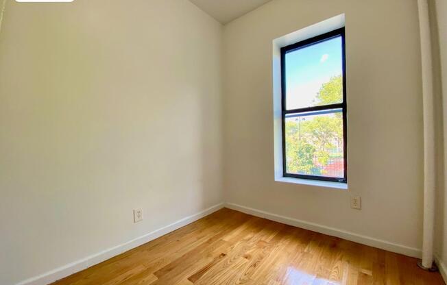 508 W 136 ST