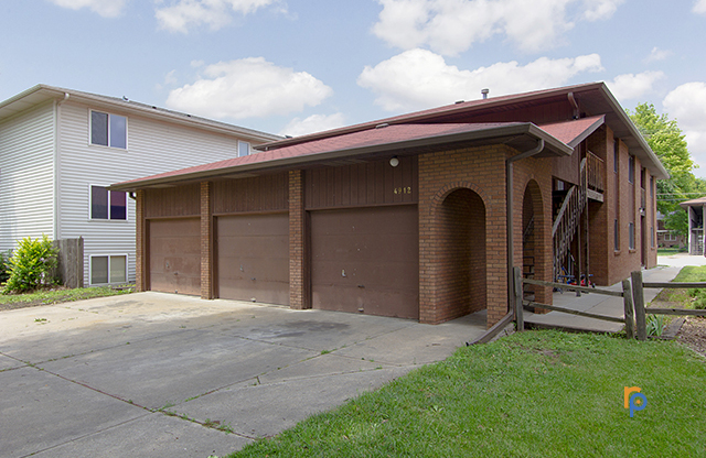 4912 WALKER