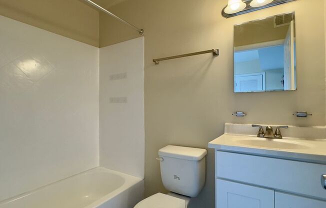 Studio, 1 bath, 377 sqft, $899, Unit 3506-E