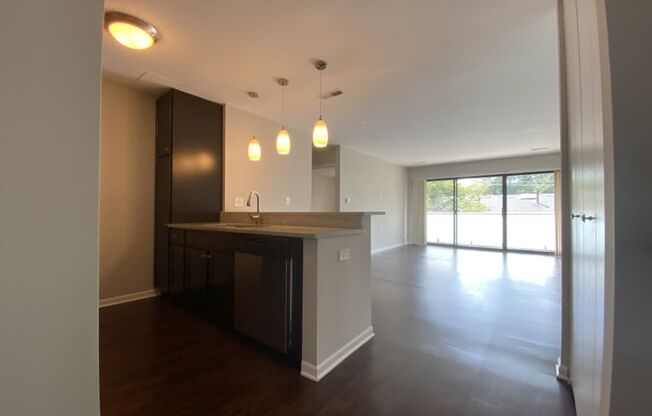 Pendant lighting over the breakfast bar