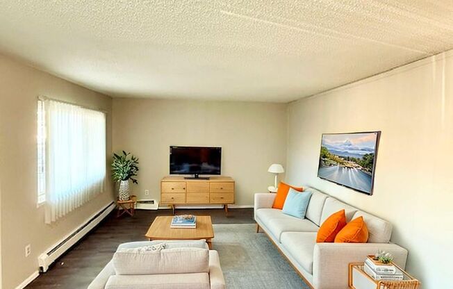 1 bed, 1 bath, $799, Unit Unit 213