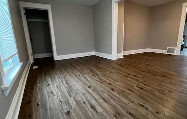 2 beds, 1 bath, $1,495