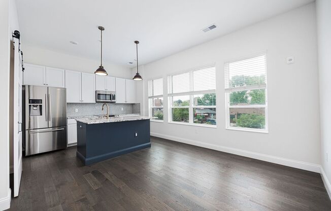 1 bed, 1 bath, 605 sqft, $1,390, Unit 405