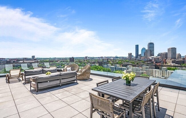 1 bed, 1 bath, 623 sqft, $3,700, Unit 612