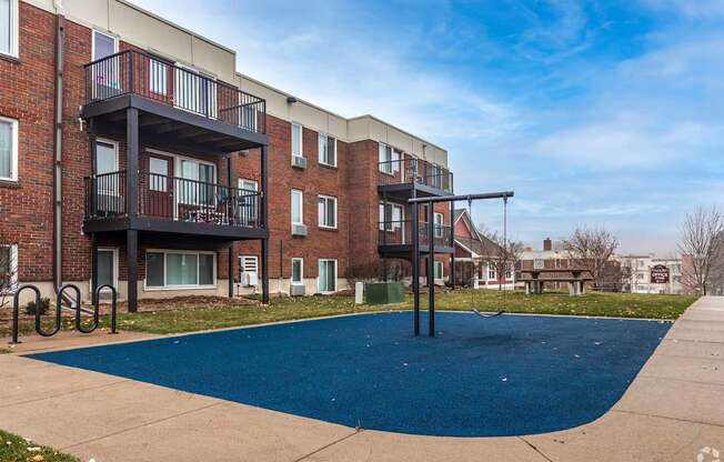 Rolling Hills Apartments, St Paul, MN