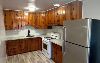 ***2 BED 1 BATH***PACIFIC BEACH***GROUND FLOOR UNIT***ASSIGNED PARKING***PET FRIENDLY***