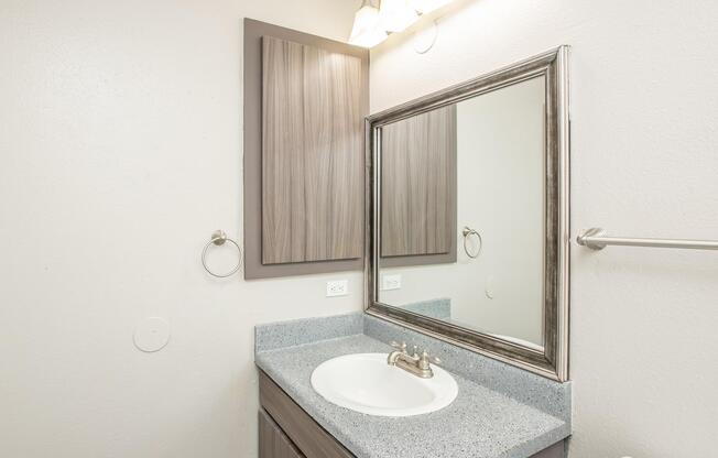 1 bed, 1 bath, 788 sqft, $1,275