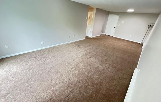 1 bed, 1 bath, 800 sqft, $2,125, Unit 15