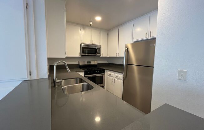 2 beds, 2 baths, 1,100 sqft, $2,398, Unit 303