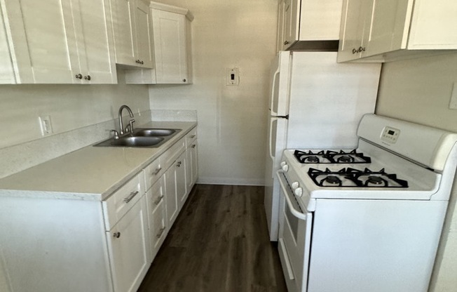 1 bed, 1 bath, $2,100