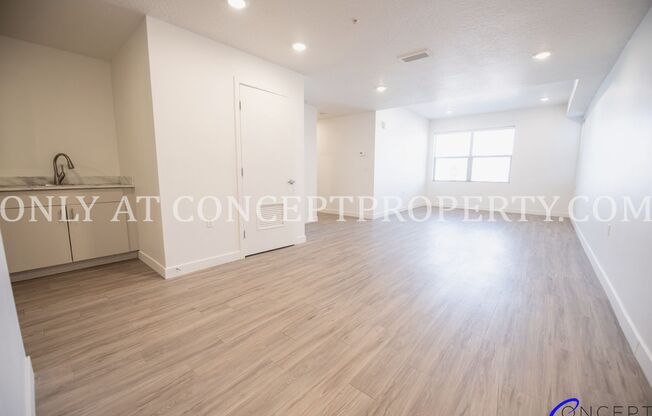 3 beds, 2 baths, 1,150 sqft, $2,799, Unit 220